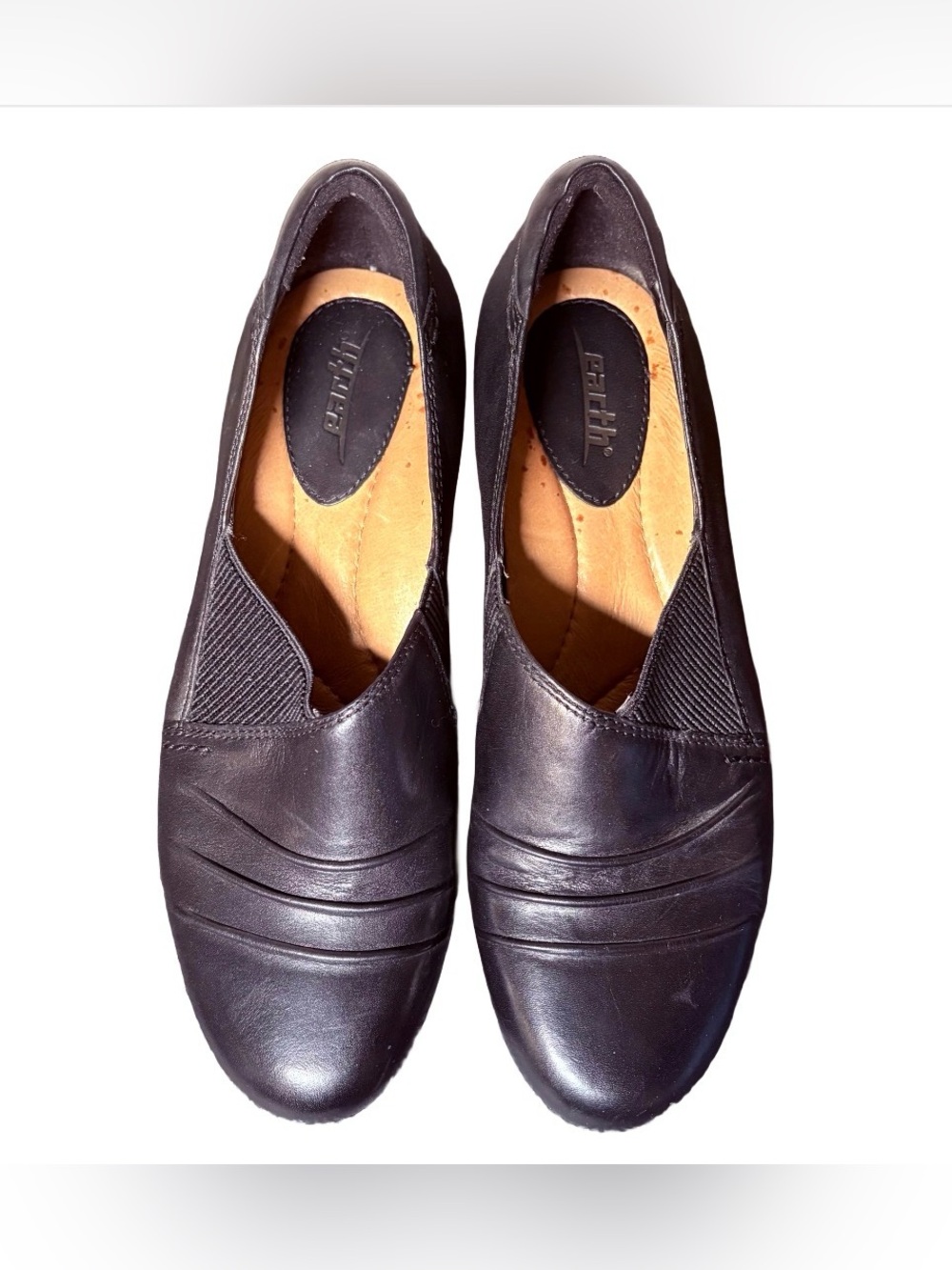 Earth Shoes Black Leather Chunk Kitten Heels Women’s Size 8.5